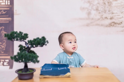 南京二岁宝宝发型 南京二岁宝宝发型